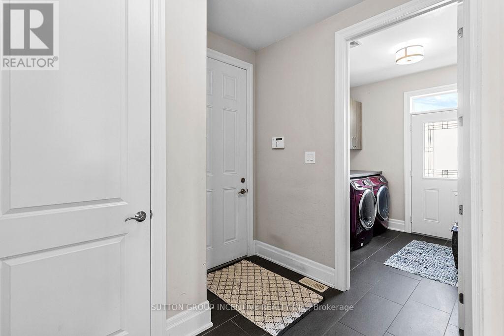 327 Sunnybrae Avenue, Innisfil, ON - Indoor