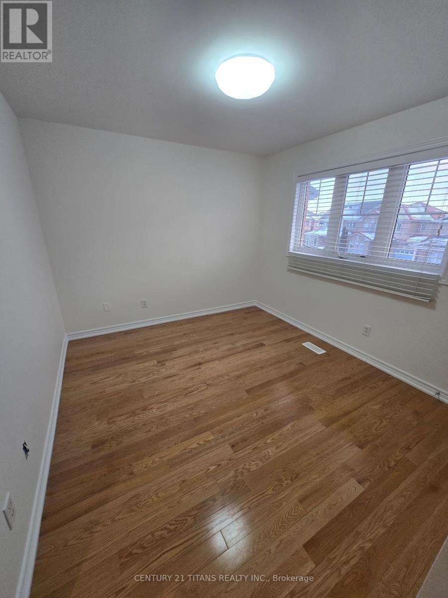 10 Willow Landing, Markham, ON - Indoor Photo Showing Other Room