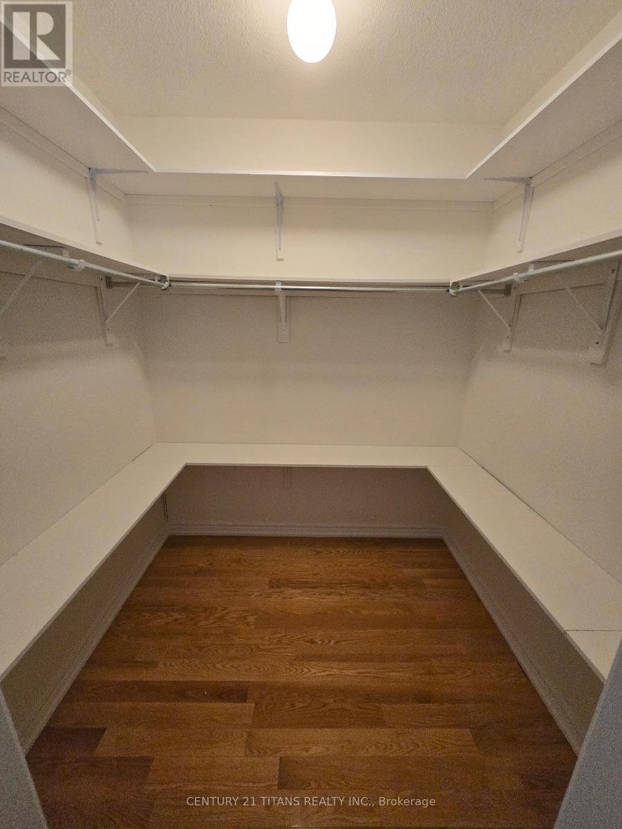 10 Willow Landing, Markham, ON - Indoor With Storage