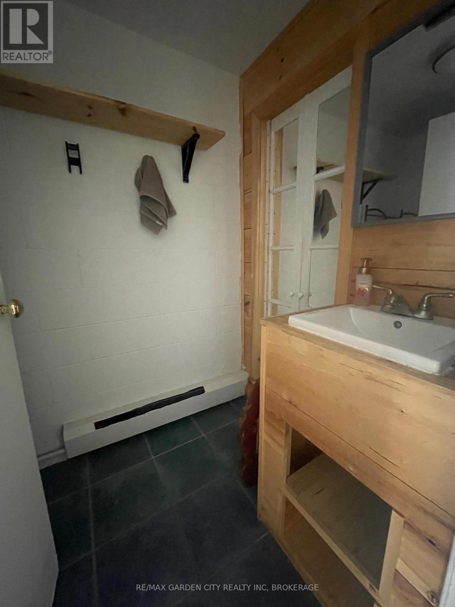 Studio - 1433 Pelham Street, Pelham (Fonthill), ON