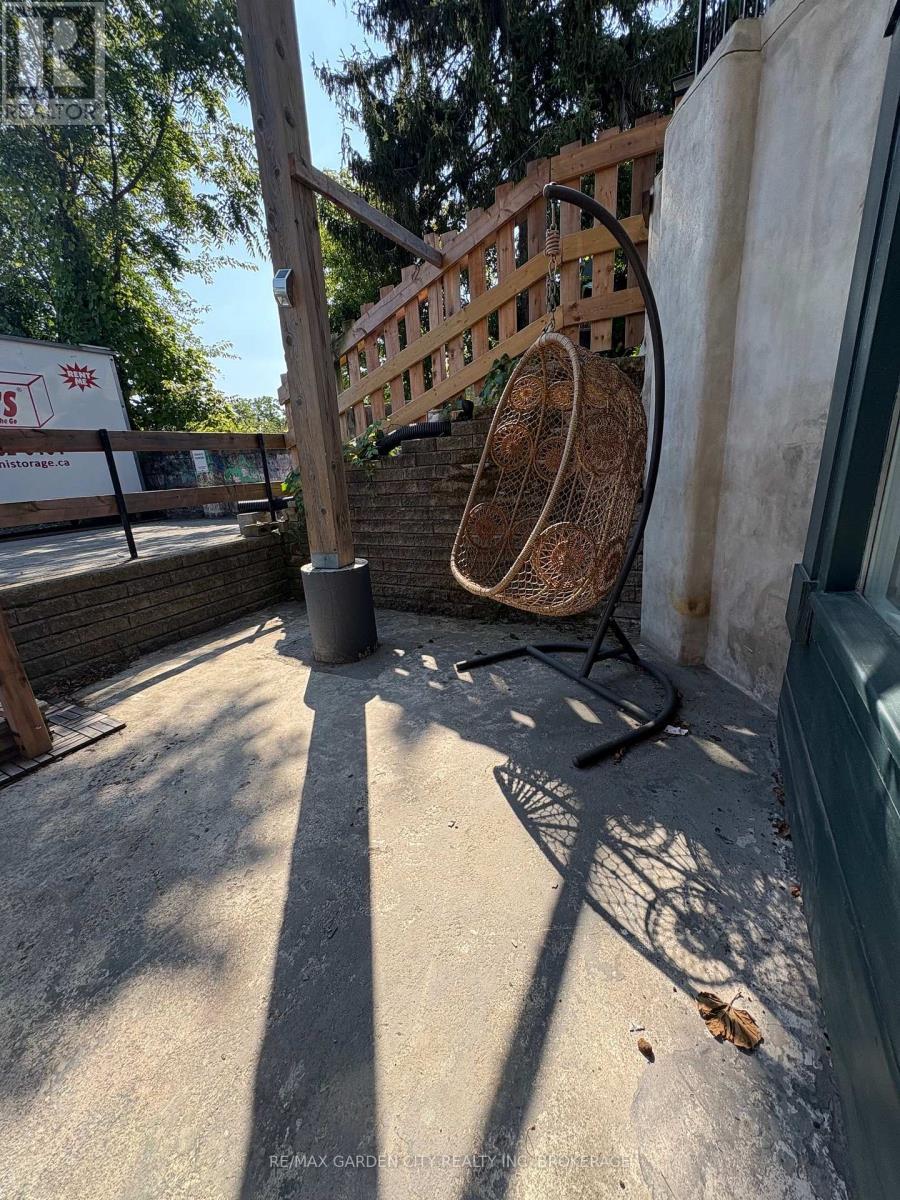 Studio - 1433 Pelham Street, Pelham (Fonthill), ON