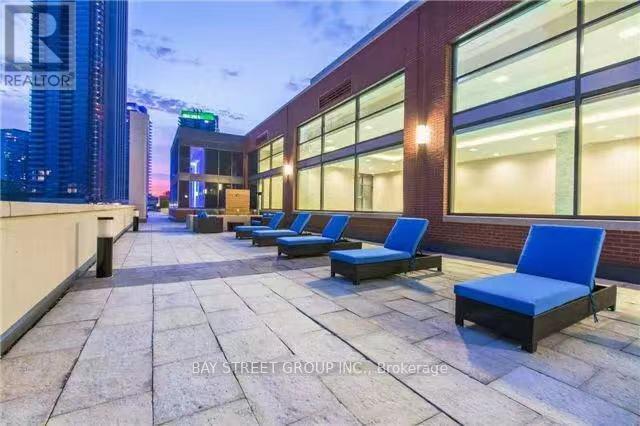 2102 - 2200 Lake Shore Boulevard, Toronto, ON - With Exterior