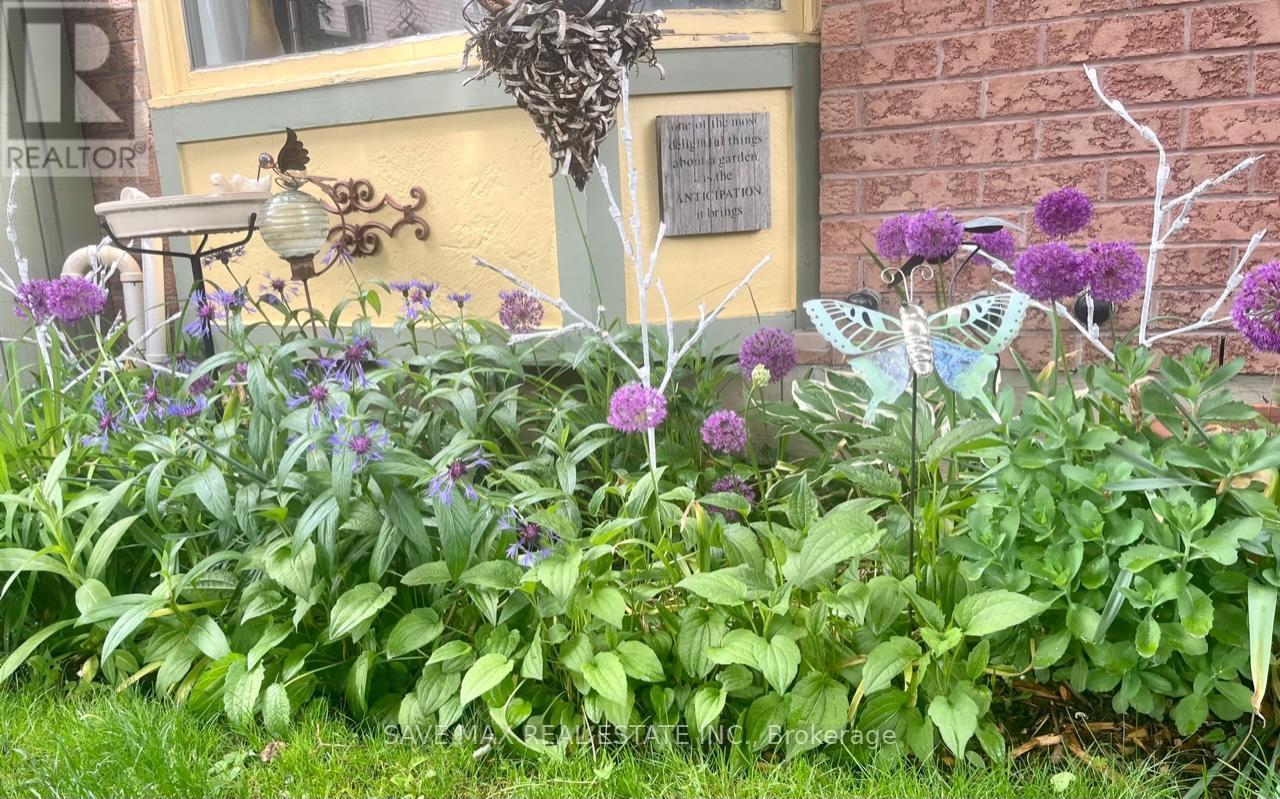 13 Pressed Brick Drive, Brampton, ON -