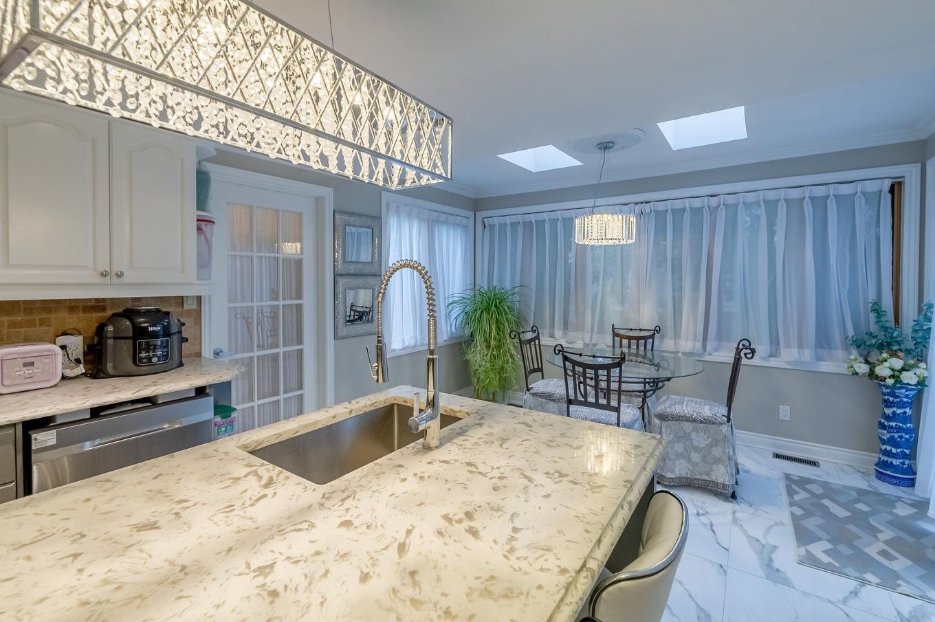 Kitchen - 990 Rue Renoir, Brossard, QC - Indoor Photo Showing Other Room