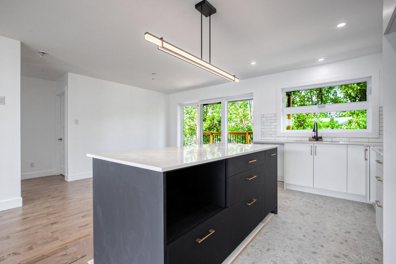 Cuisine - 145 Rue Mignonne, Saint-Jean-Sur-Richelieu, QC - Indoor Photo Showing Kitchen