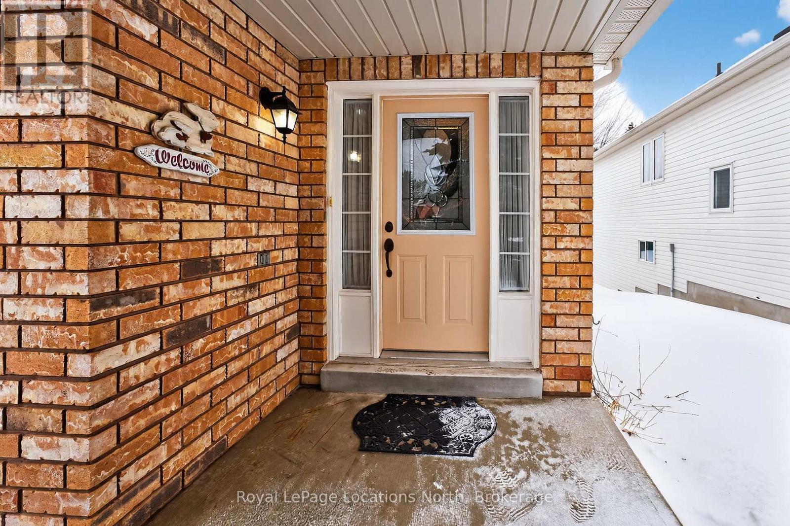 15 Princess Point Drive, Wasaga Beach, ON - Outdoor