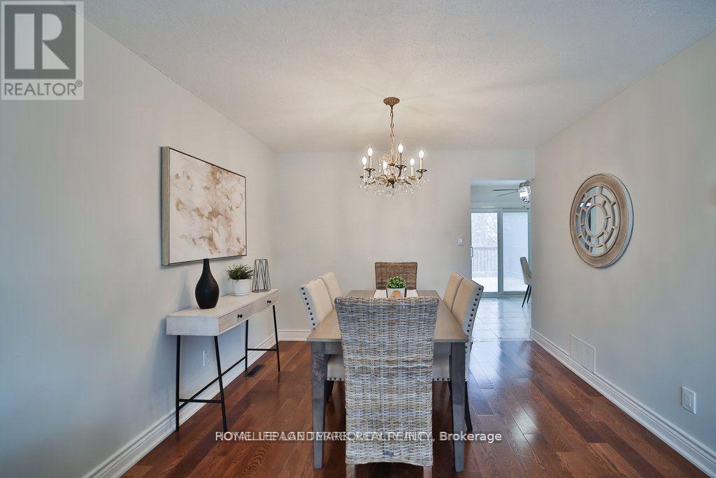 16 Mansfield Crescent, Whitby, ON - Indoor Photo Showing Dining Room