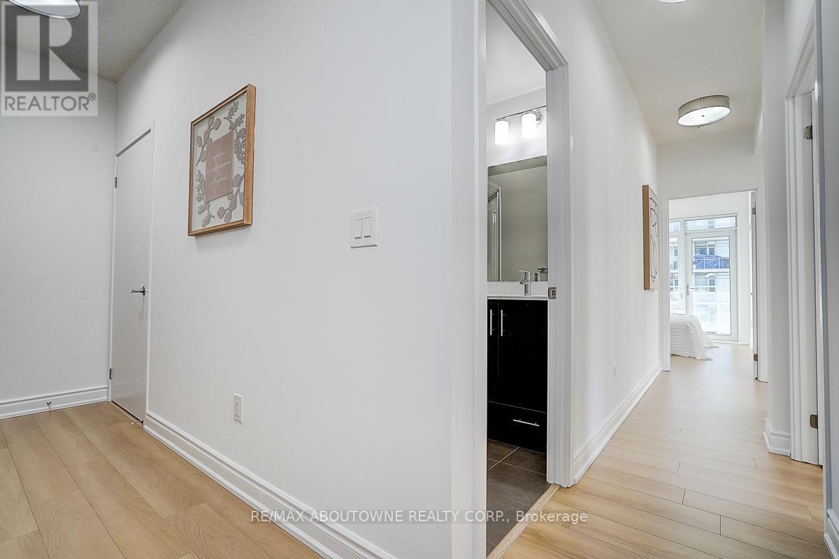 2005 - 360 Square One Drive, Mississauga, ON - Indoor Photo Showing Other Room