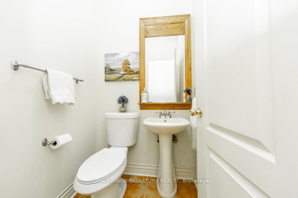40 Tuscana Boulevard, Vaughan, ON - Indoor Photo Showing Bathroom