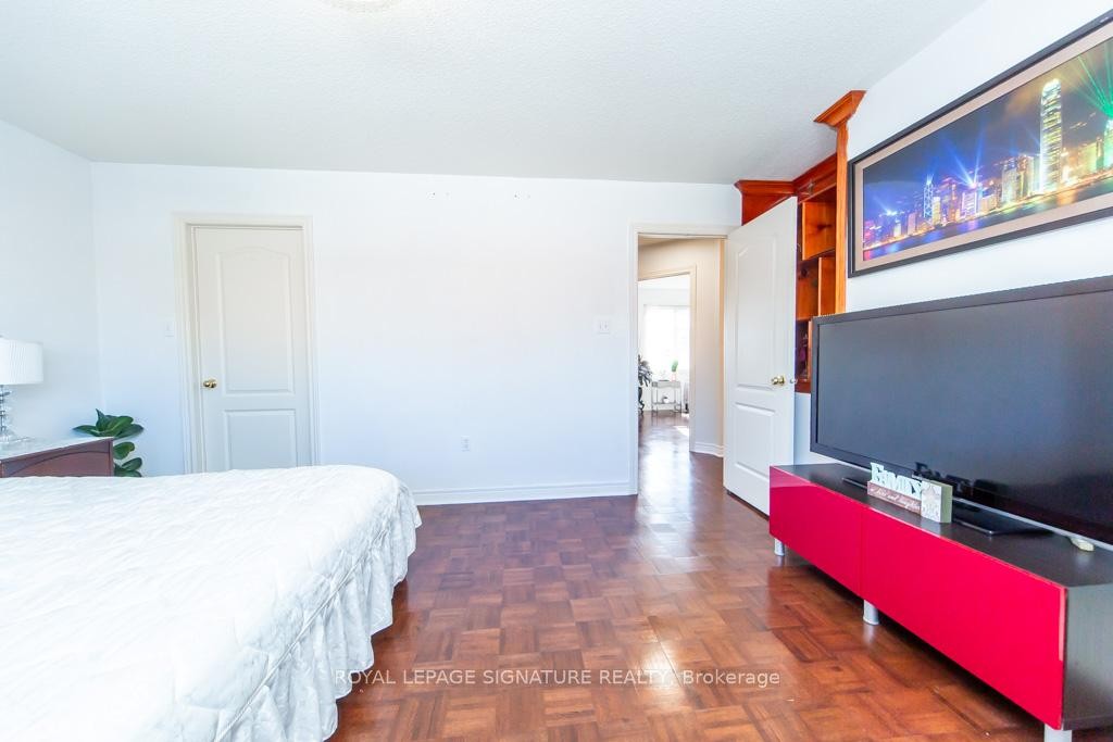 40 Tuscana Boulevard, Vaughan, ON - Indoor Photo Showing Bedroom