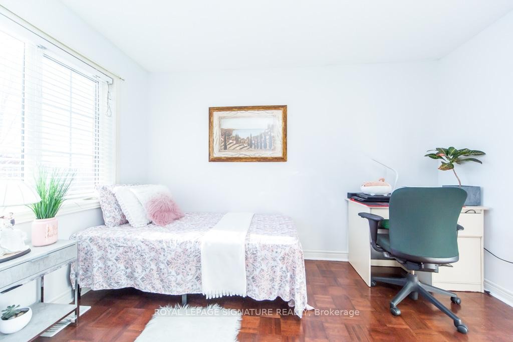 40 Tuscana Boulevard, Vaughan, ON - Indoor Photo Showing Bedroom