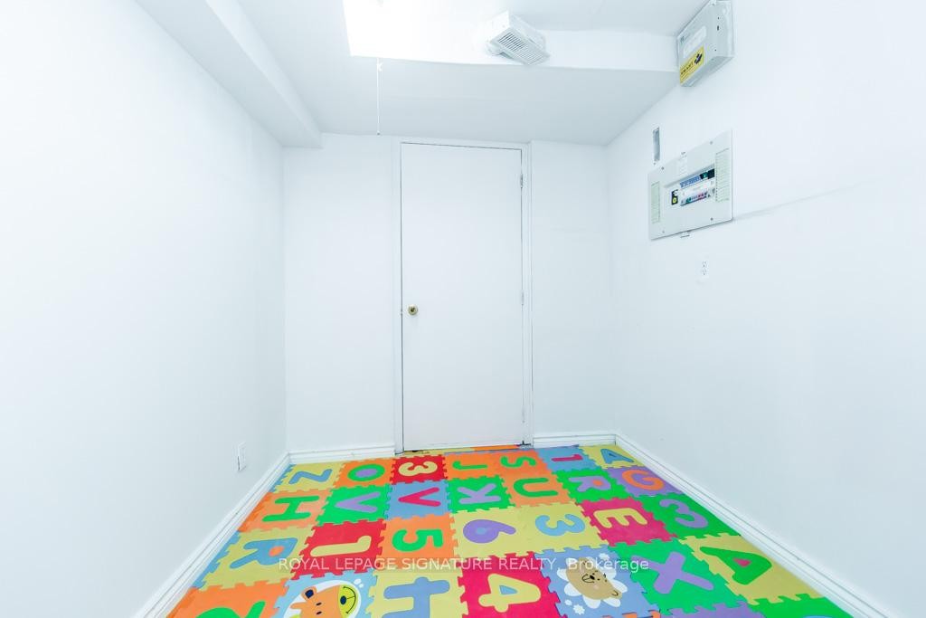 40 Tuscana Boulevard, Vaughan, ON - Indoor