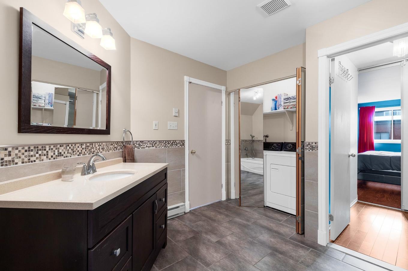 Salle de lavage - 301-1390 Rue Hyman, Montréal (Pierrefonds-Roxboro), QC - Indoor Photo Showing Bathroom