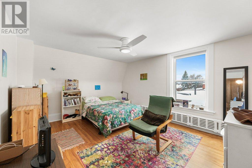 3rd Floor Unit - 270 Arlington Avenue, Ottawa, ON - Indoor Photo Showing Bedroom