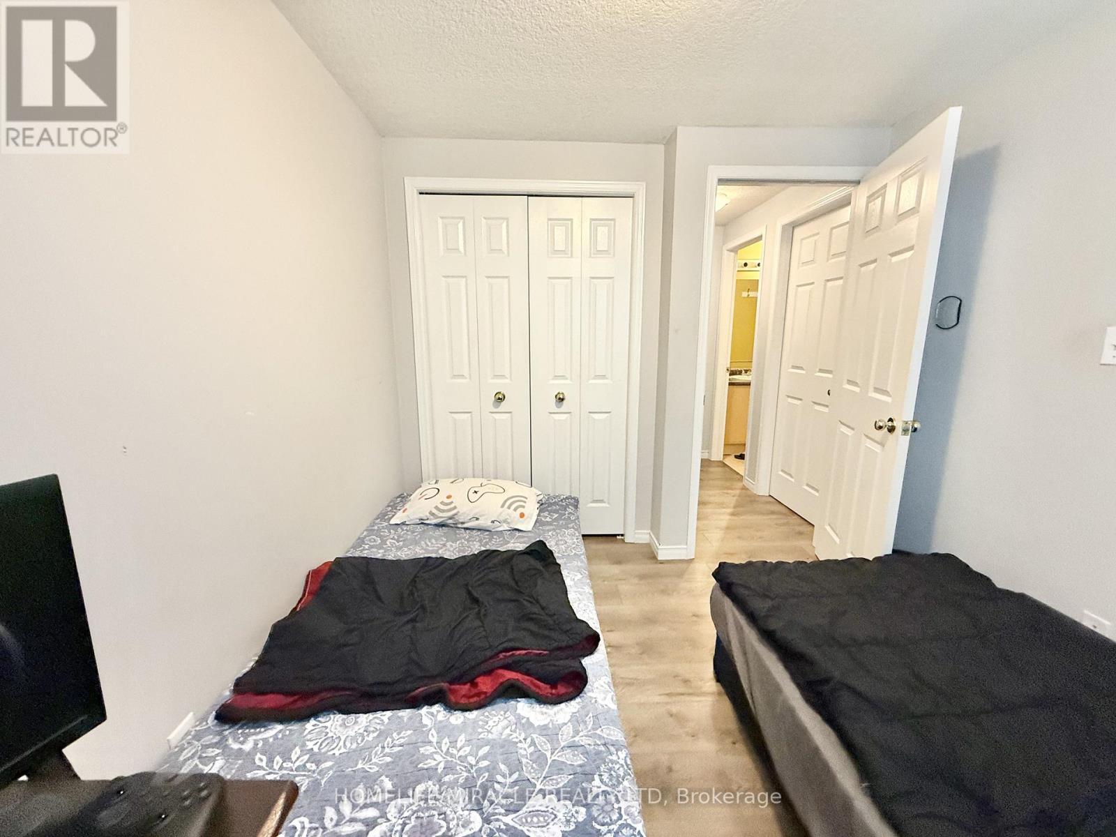 22 Madeleine Street, Kitchener, ON - Indoor Photo Showing Bedroom