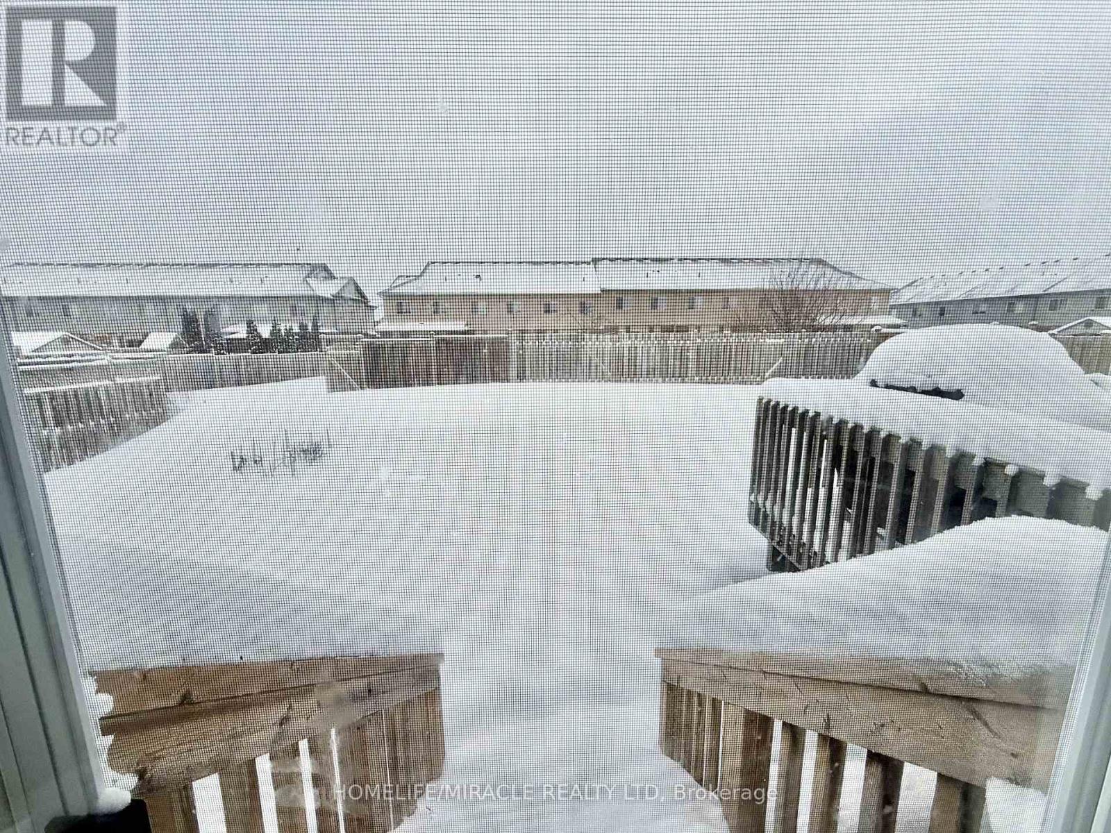 22 Madeleine Street, Kitchener, ON - Outdoor