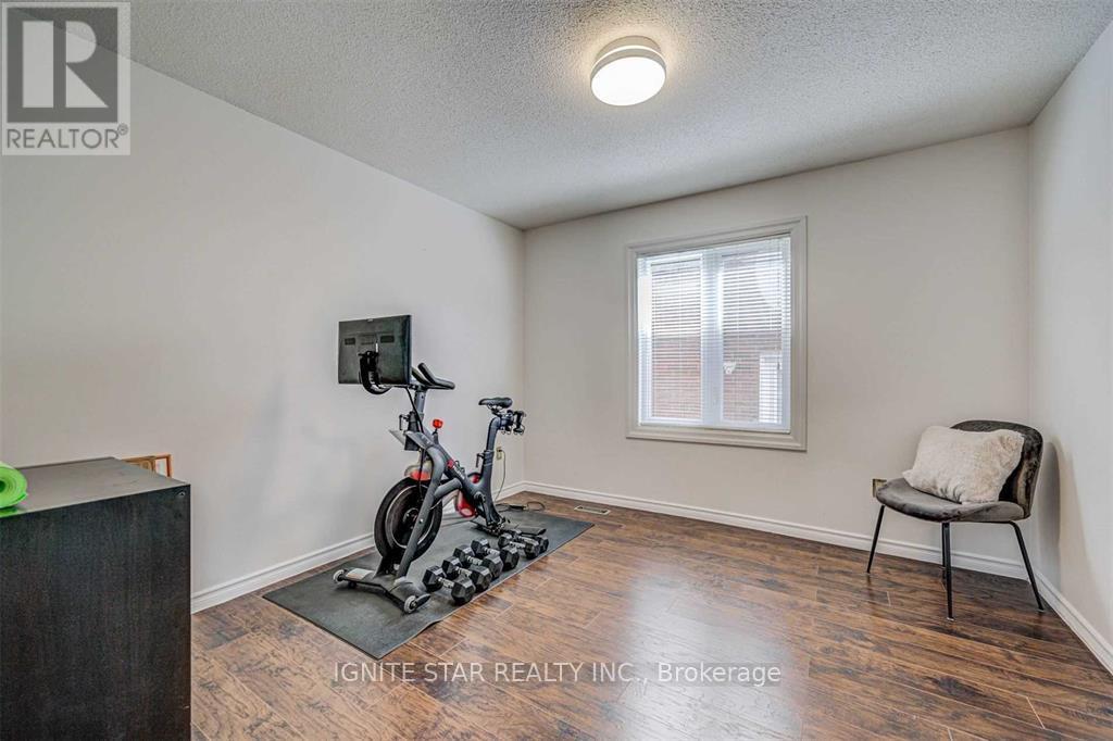 3203 Dovetail Mews, Mississauga, ON - Indoor Photo Showing Gym Room