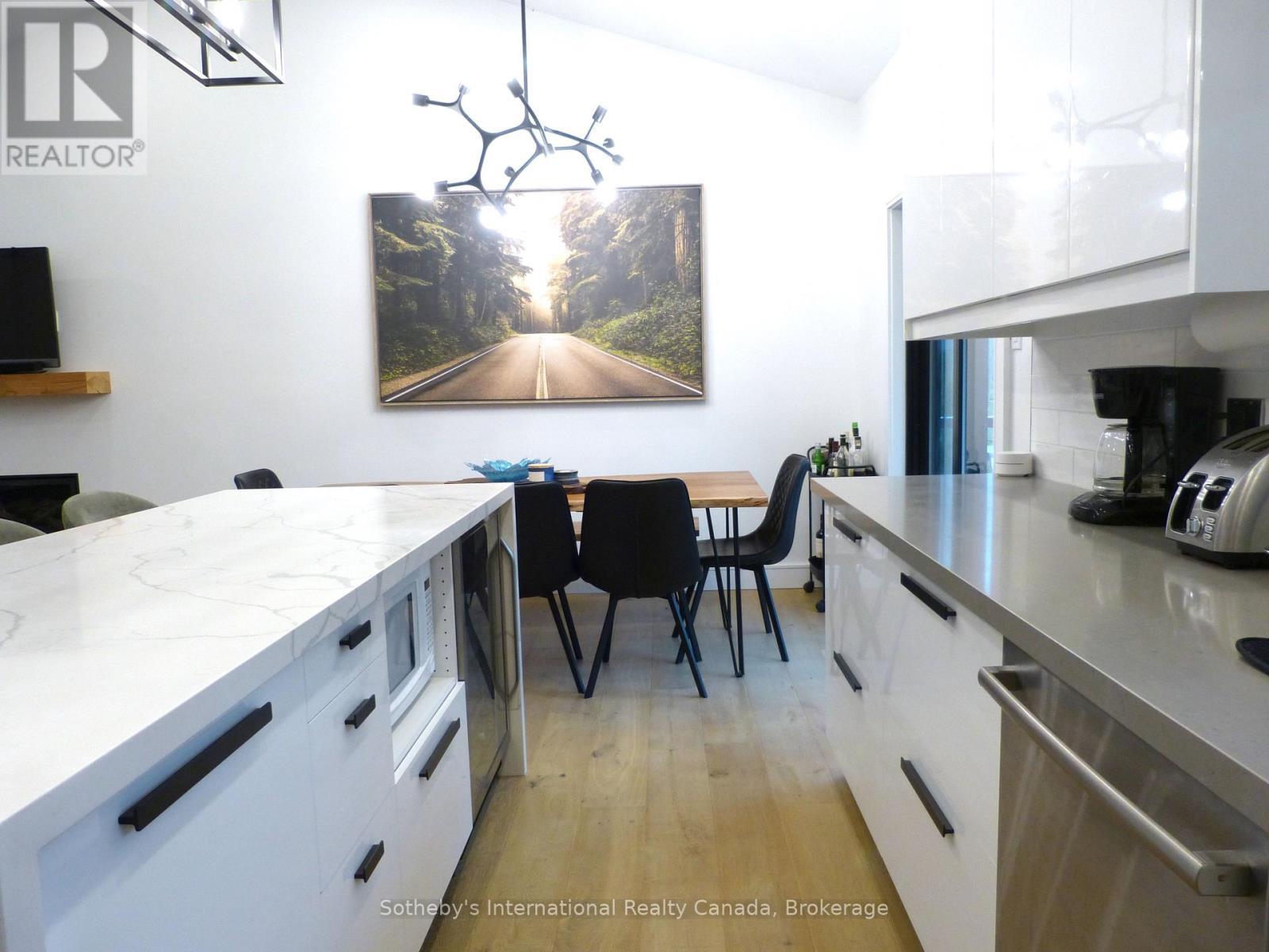 31 Slalom Gate Road, Collingwood, ON - Indoor