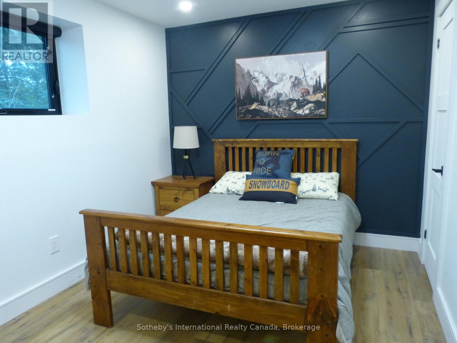 Lower Level Bedroom - 31 Slalom Gate Road, Collingwood, ON - Indoor Photo Showing Bedroom