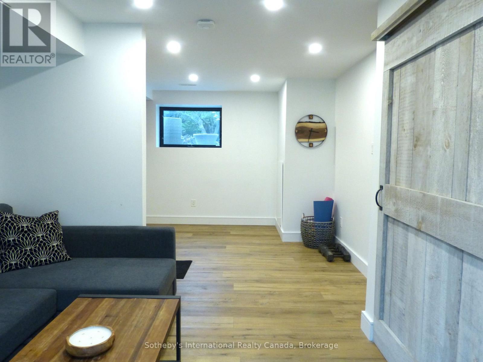 31 Slalom Gate Road, Collingwood, ON - Indoor