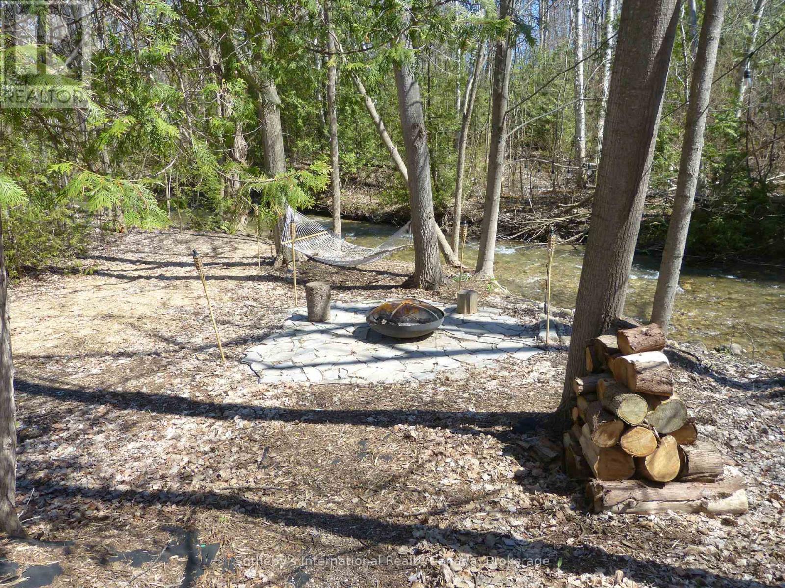 Silver Creek - 31 Slalom Gate Road, Collingwood, ON - Outdoor With View