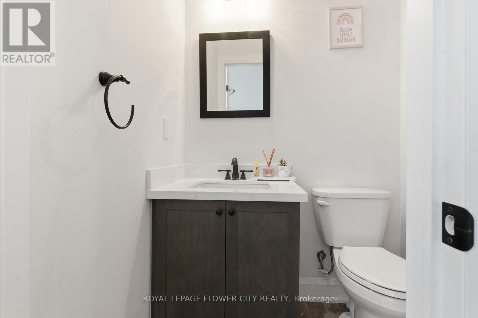 13 Grafton Avenue, Hamilton, ON - Indoor Photo Showing Bathroom
