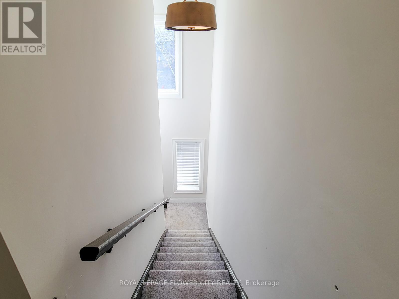 13 Grafton Avenue, Hamilton, ON - Indoor Photo Showing Other Room