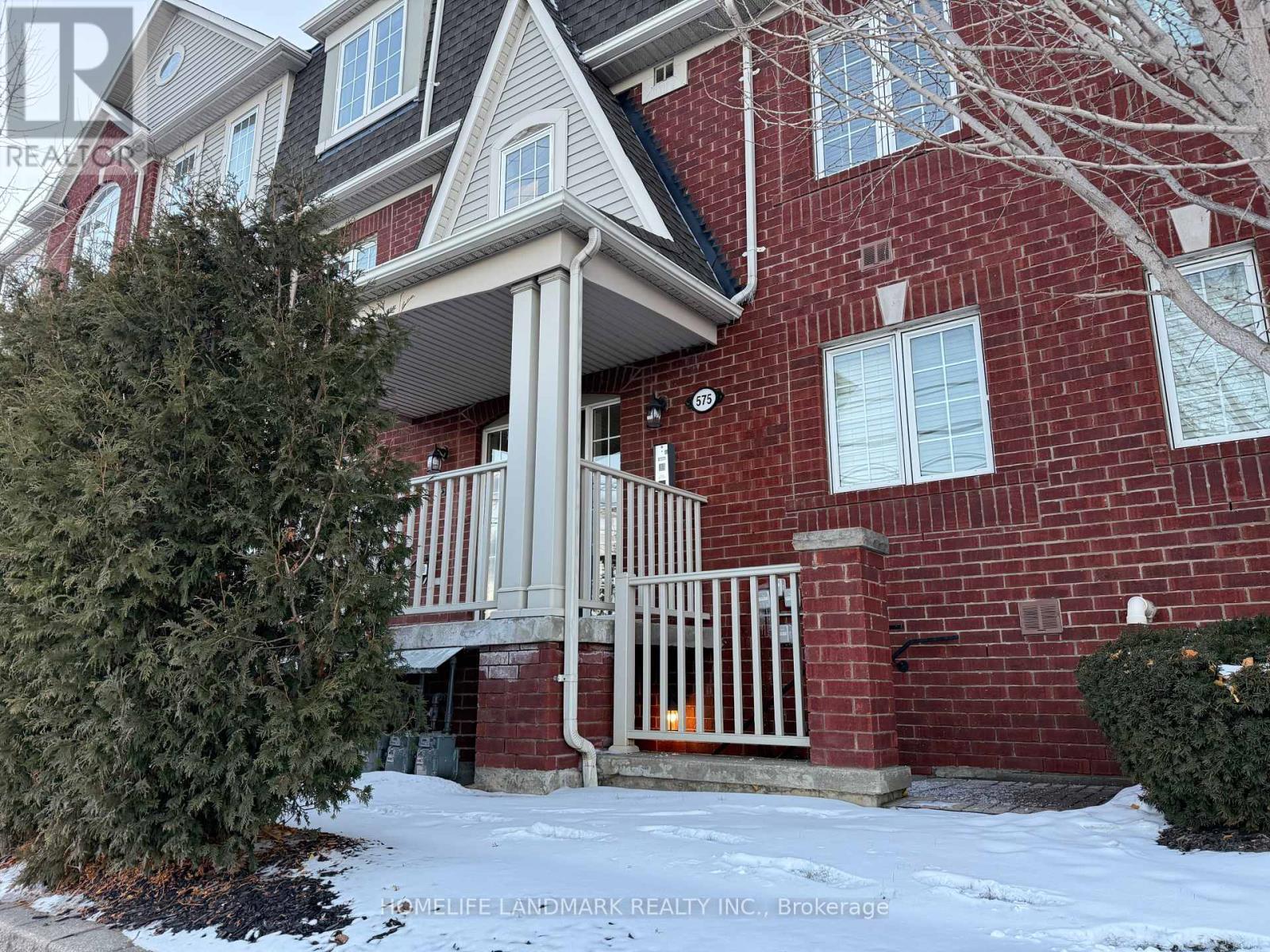 1 - 575 Dundas Street W, Mississauga, ON - Outdoor