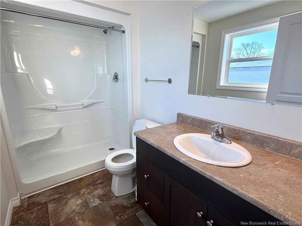 525 Kent Ave, Bathurst, NB