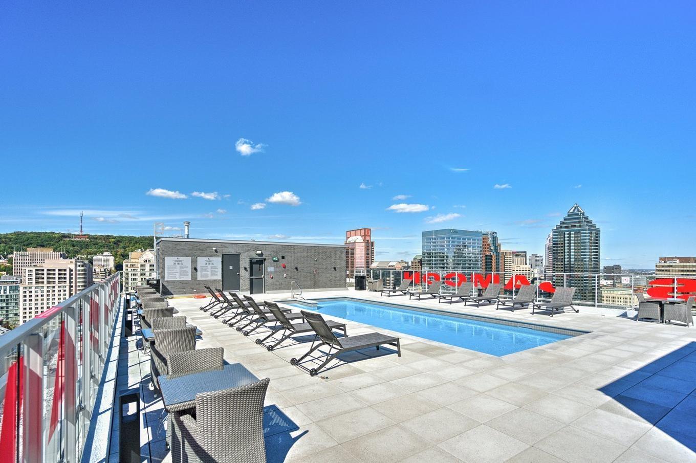 Pool - 405-1211 Rue Drummond, Montréal (Ville-Marie), QC - Outdoor With In Ground Pool