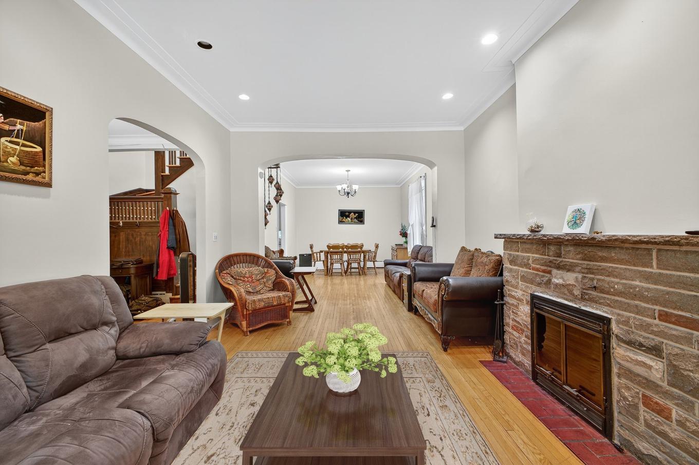 Salon - 3844 Av. Marlowe, Montréal (Côte-Des-Neiges/Notre-Dame-De-Grâce), QC - Indoor Photo Showing Living Room With Fireplace