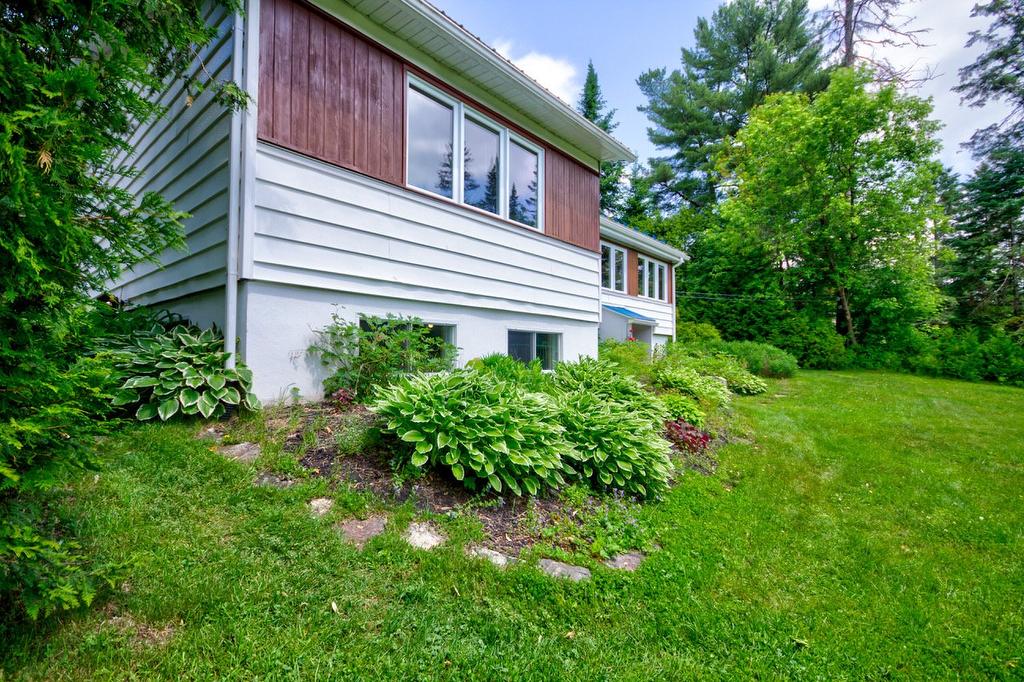 Back facade - 931 Ch. Des Cèdres, Sainte-Adèle, QC - Outdoor