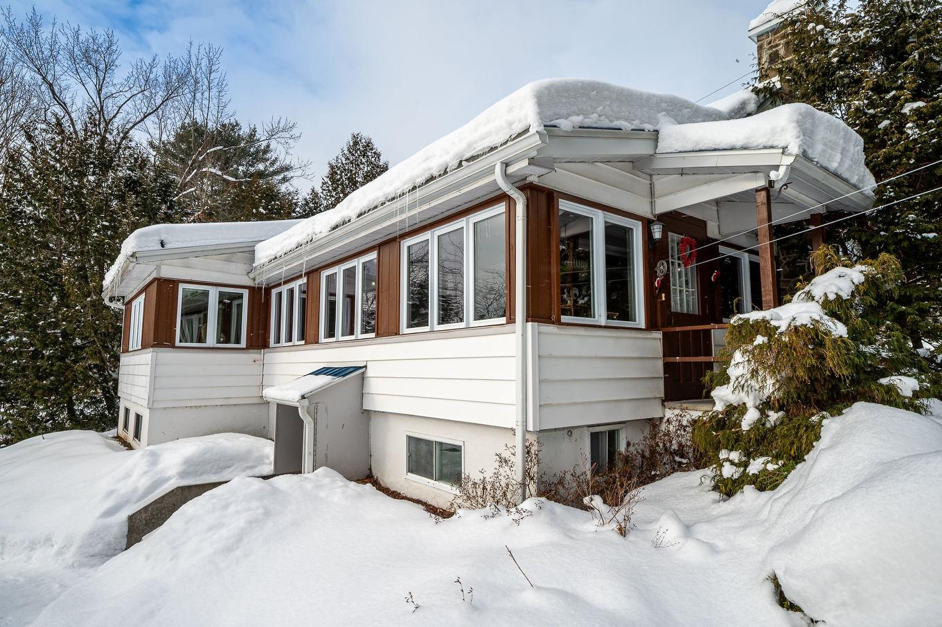 Back facade - 931 Ch. Des Cèdres, Sainte-Adèle, QC - Outdoor