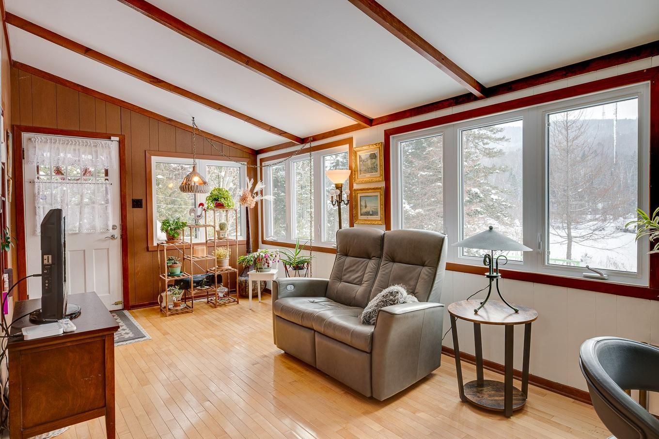 Living room - 931 Ch. Des Cèdres, Sainte-Adèle, QC - Indoor