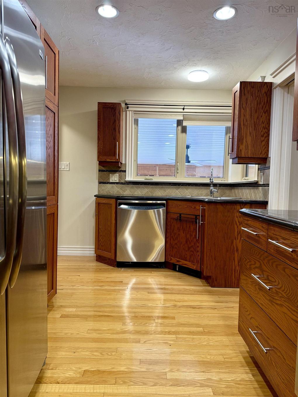 27 Regent Street, Amherst, NS