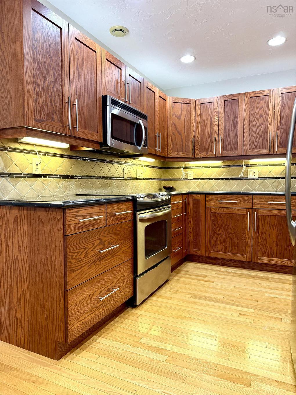 27 Regent Street, Amherst, NS