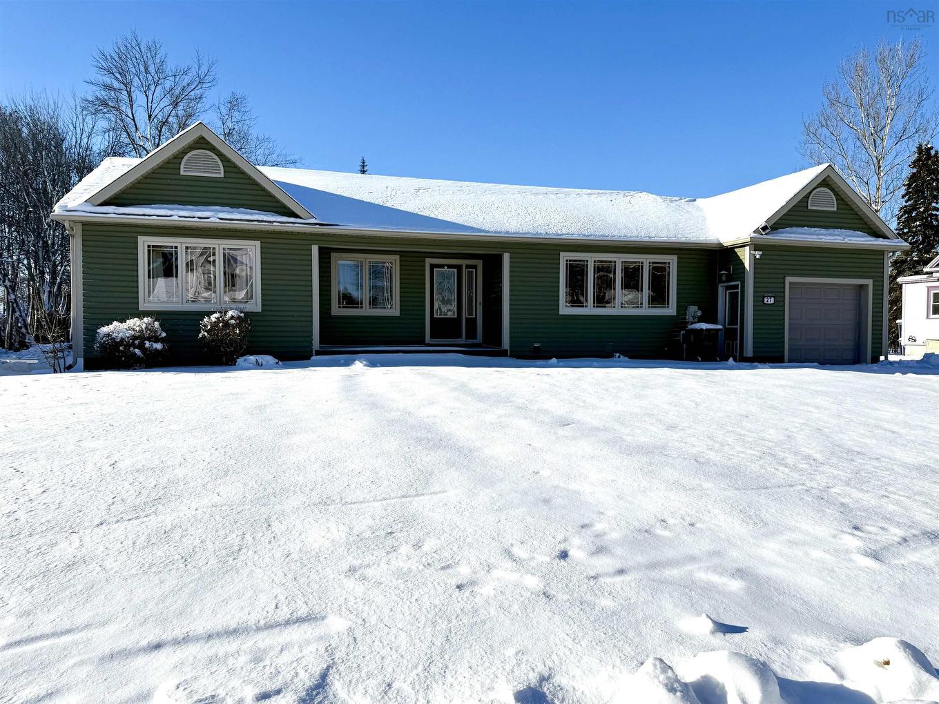 27 Regent Street, Amherst, NS