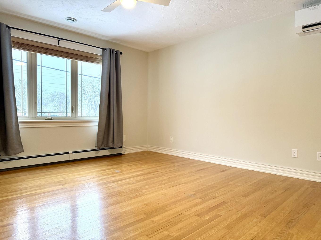 27 Regent Street, Amherst, NS