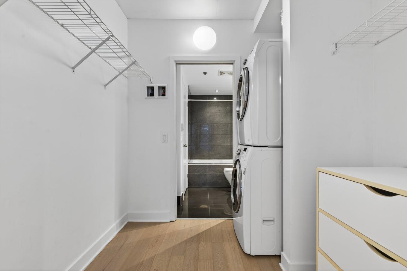 Laundry room - 310-1414 Rue Chomedey, Montréal (Ville-Marie), QC - Indoor