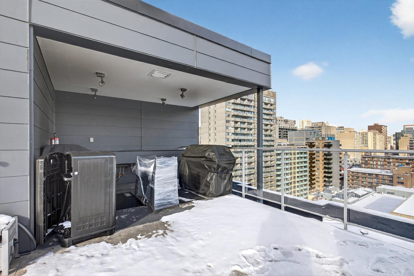 Patio - 310-1414 Rue Chomedey, Montréal (Ville-Marie), QC - Outdoor With Exterior