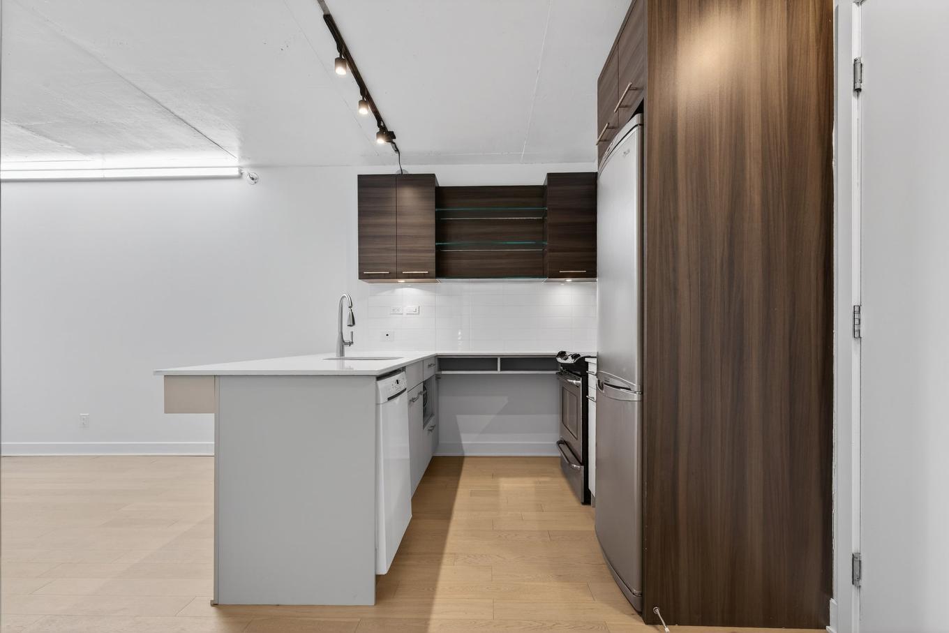 Kitchen - 310-1414 Rue Chomedey, Montréal (Ville-Marie), QC - Indoor Photo Showing Kitchen