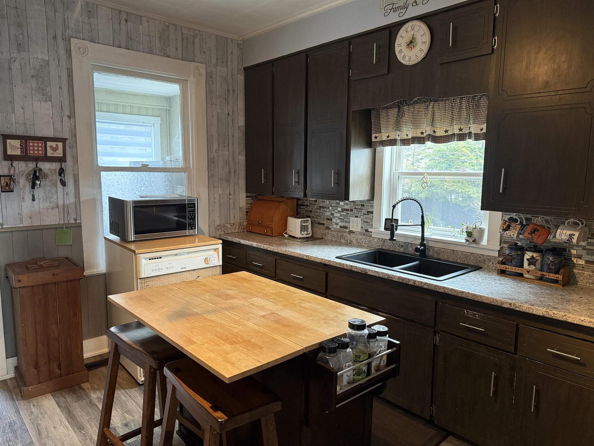 13720 Highway 3, Dayspring, NS