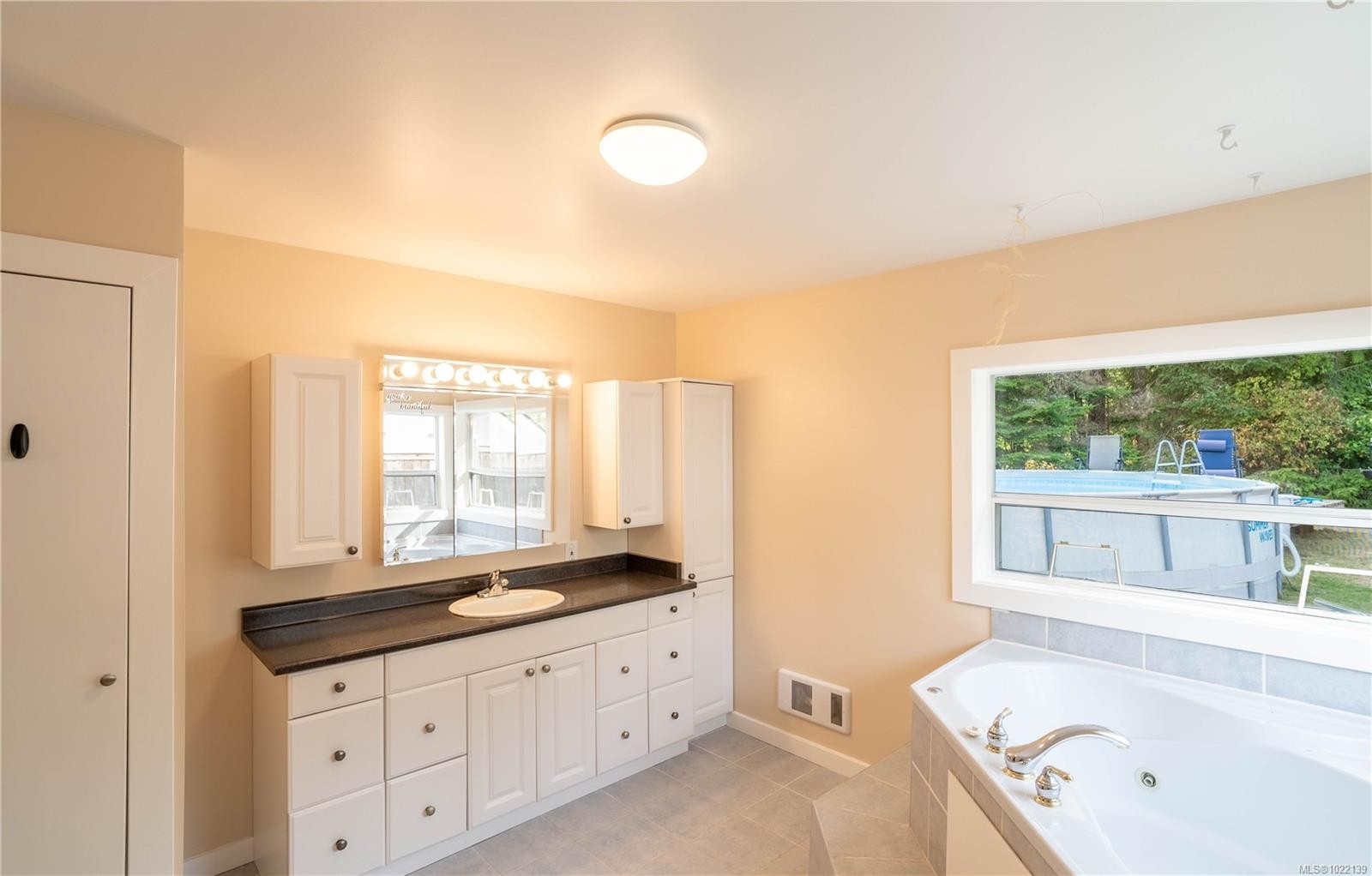 8996 Chemainus Rd, Chemainus, BC