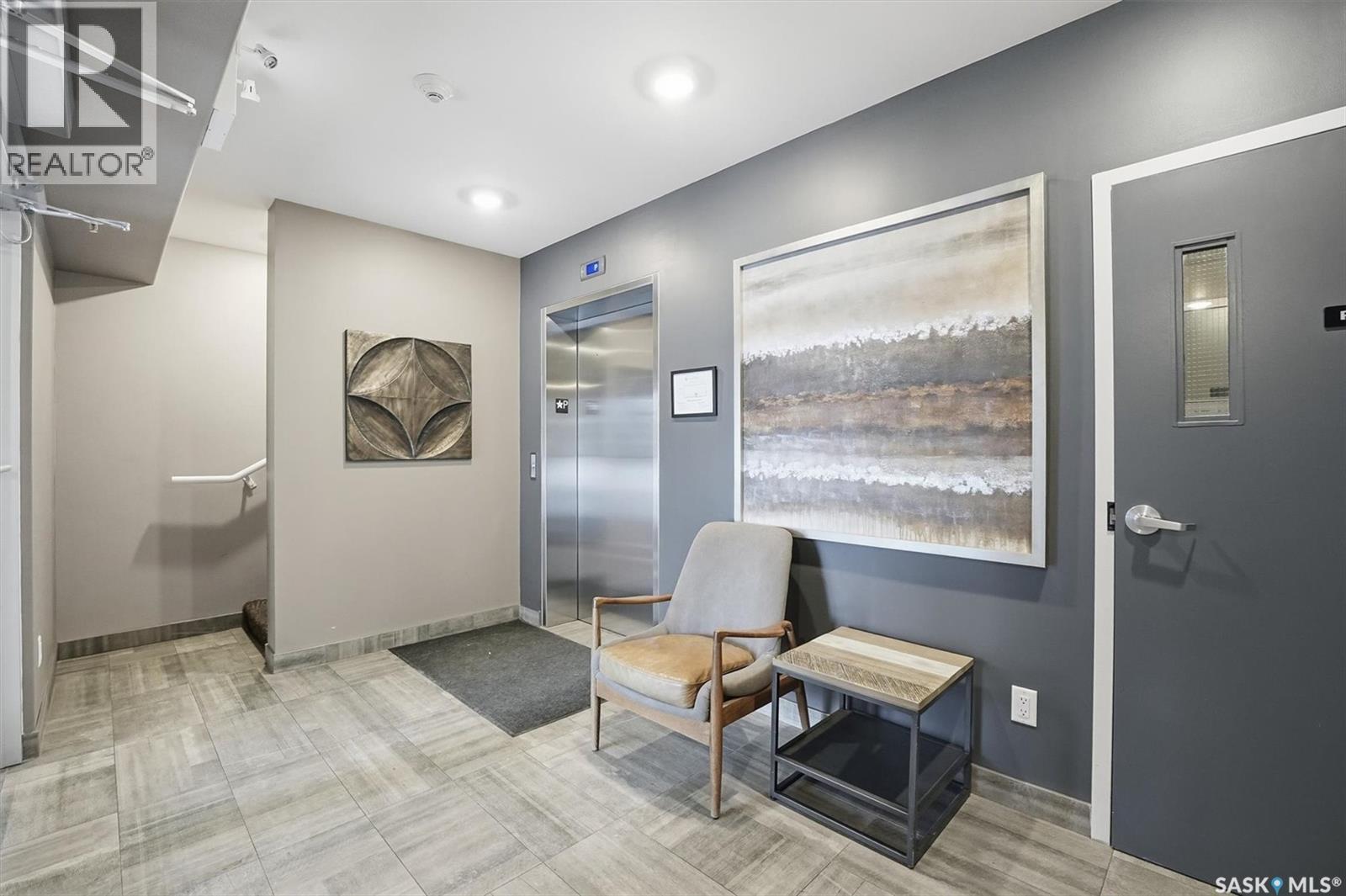 3101 106 Willis Crescent, Saskatoon, SK - Indoor Photo Showing Other Room