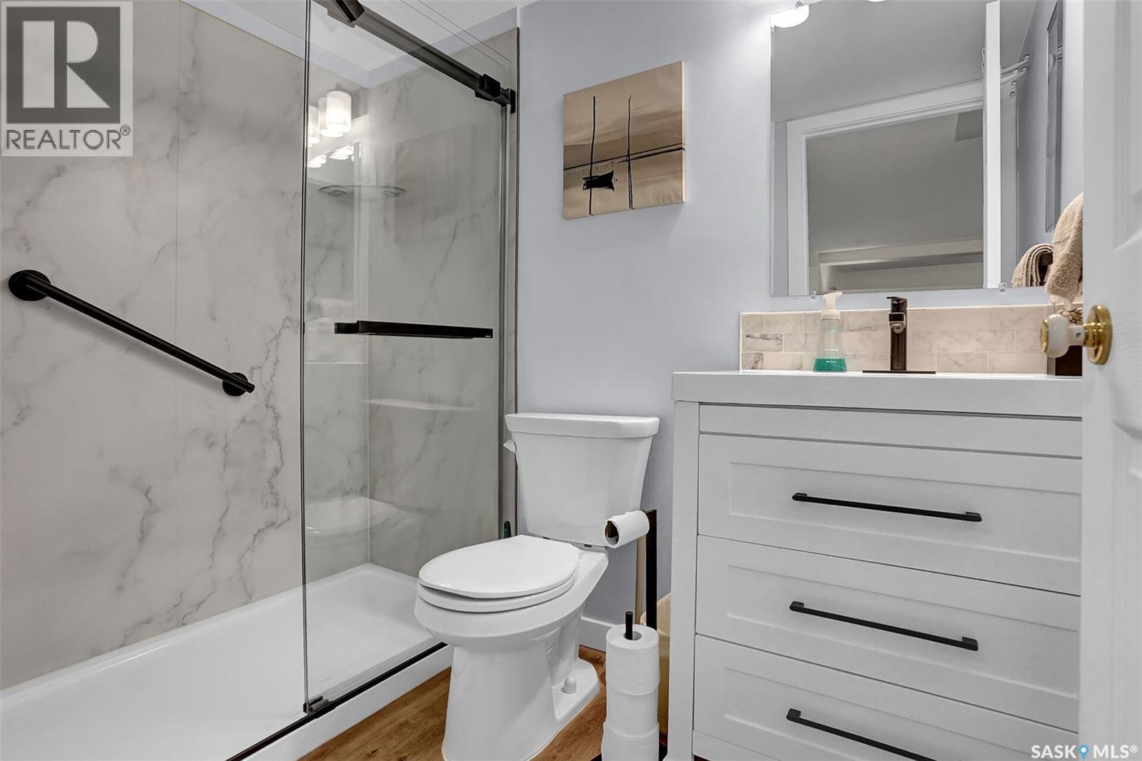 101 2217 Angus Street, Regina, SK - Indoor Photo Showing Bathroom