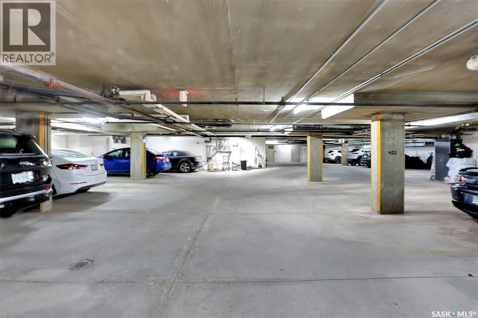 101 2217 Angus Street, Regina, SK - Indoor Photo Showing Garage