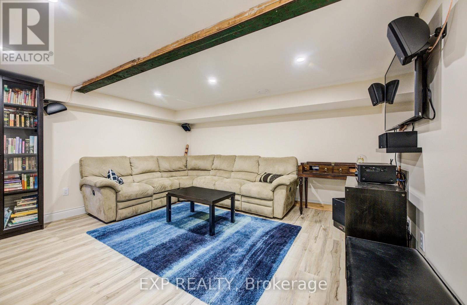 53 Norfolk Avenue, Cambridge, ON - Indoor Photo Showing Other Room