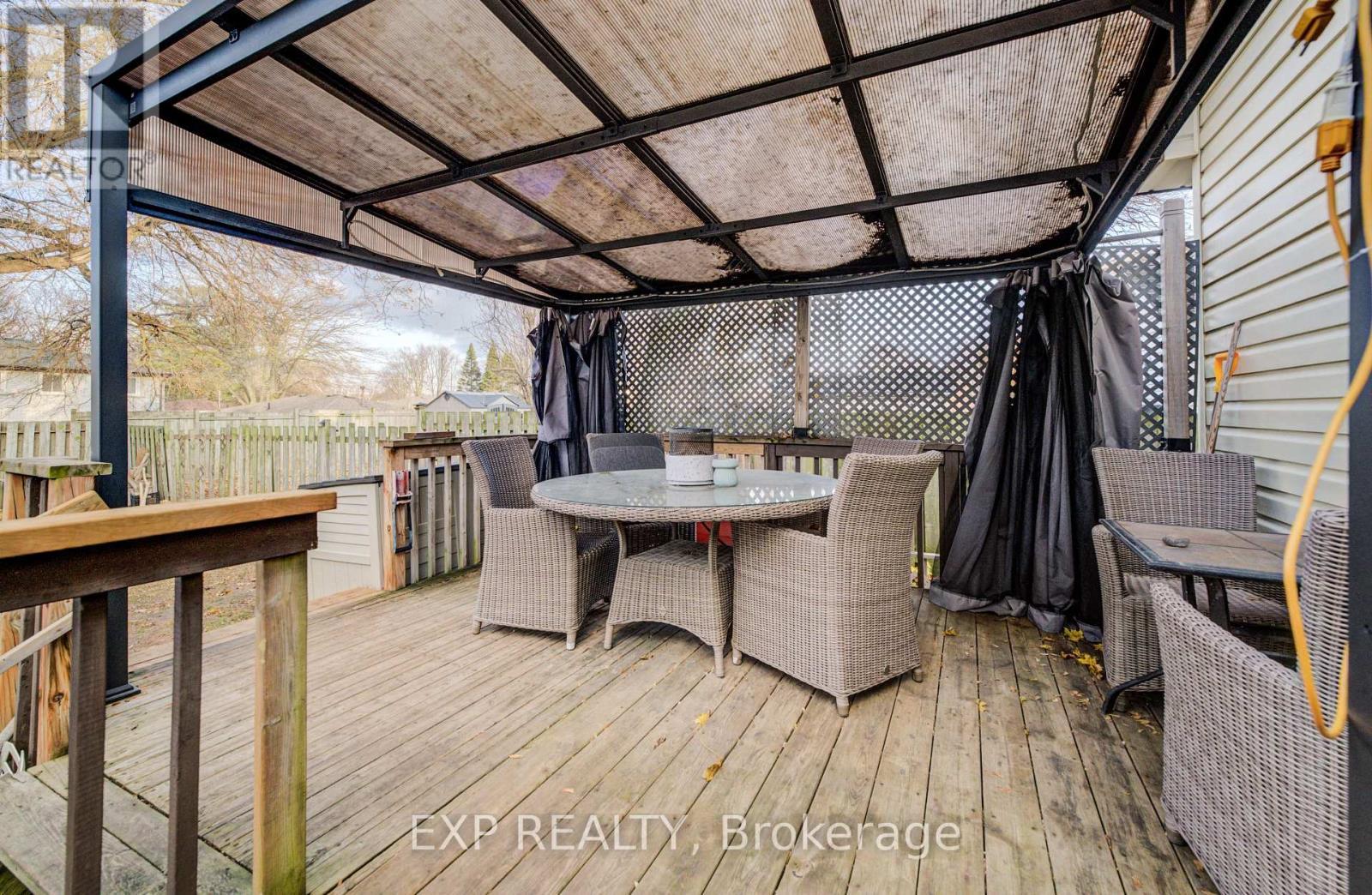 53 Norfolk Avenue, Cambridge, ON - Outdoor With Deck Patio Veranda With Exterior
