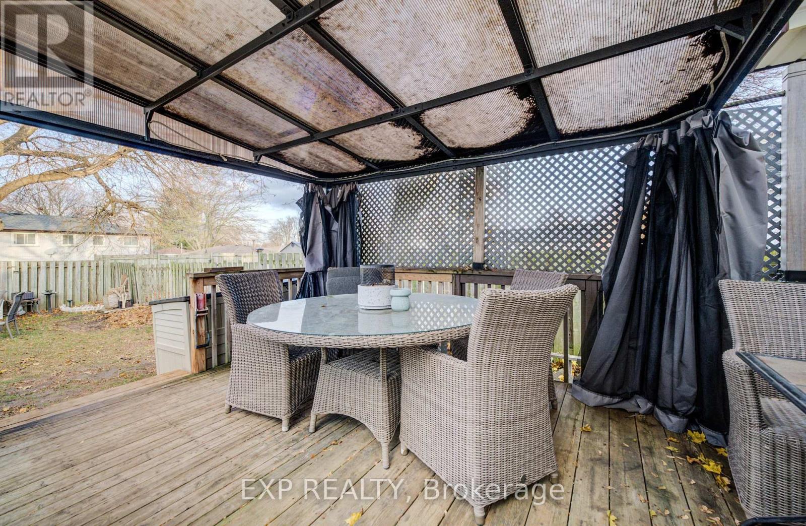 53 Norfolk Avenue, Cambridge, ON - Outdoor With Deck Patio Veranda With Exterior