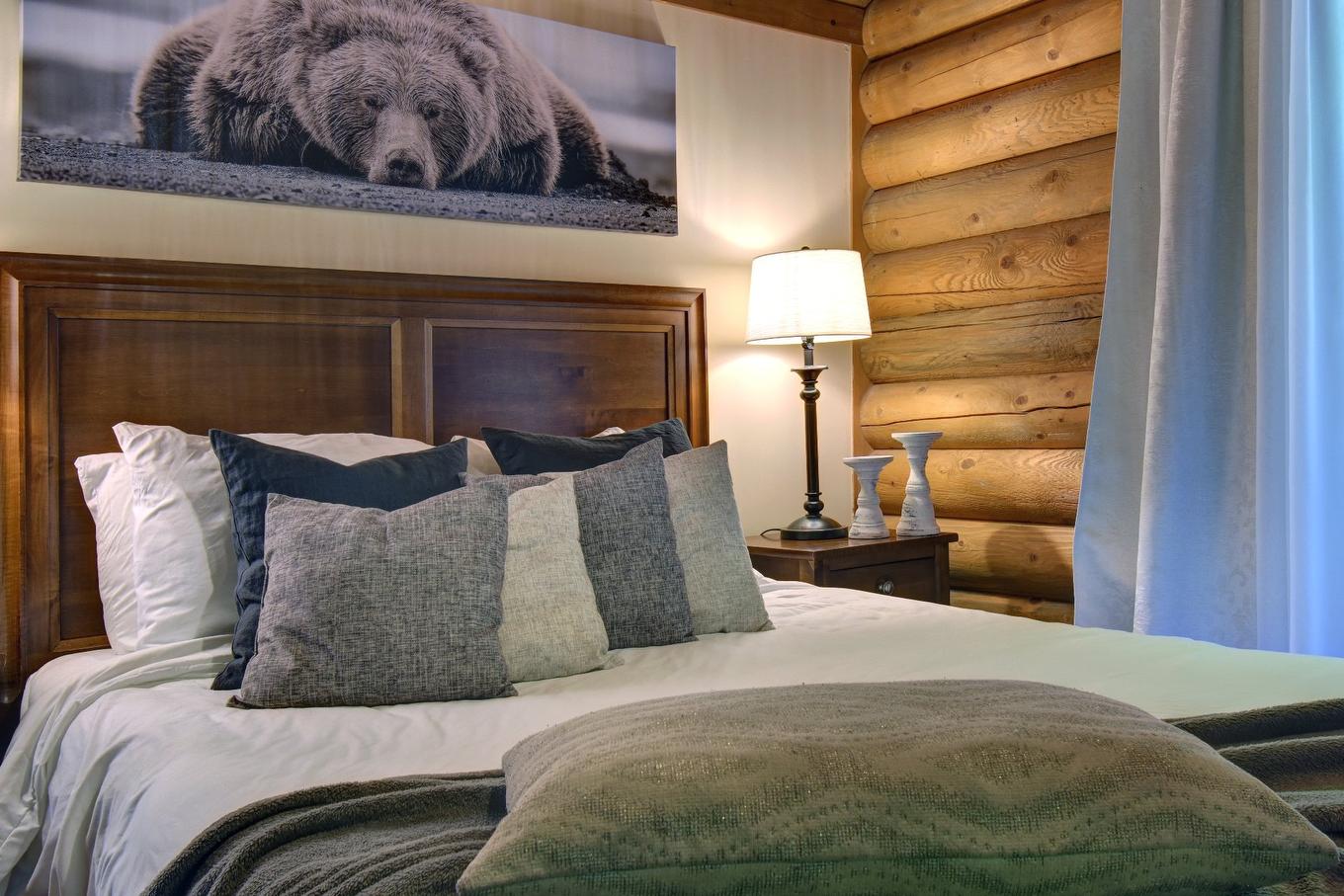 Chambre à coucher principale - 973 Ch. Des Pionniers, Labelle, QC - Indoor Photo Showing Bedroom